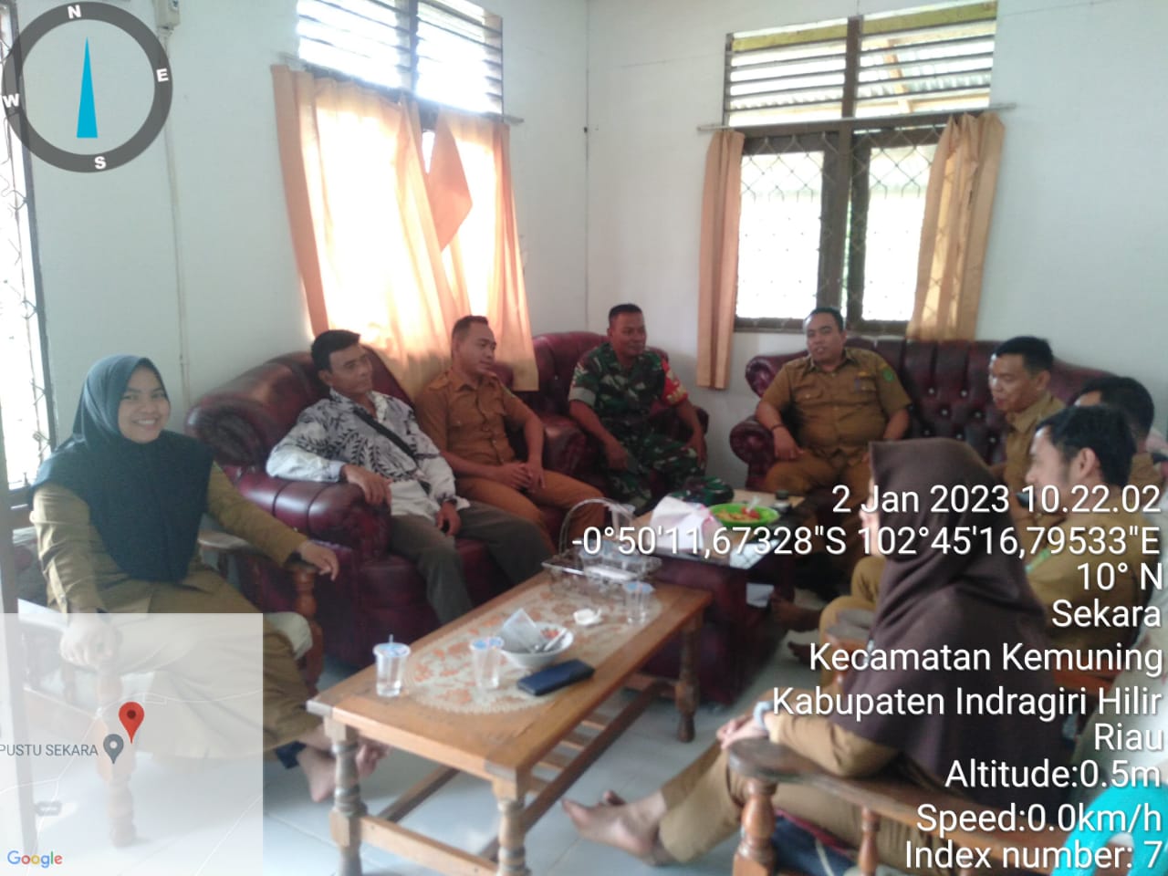 Jalin Hubungan Harmonis Antara Babinsa Koramil 09/Kemuning Dengan Masyarakat