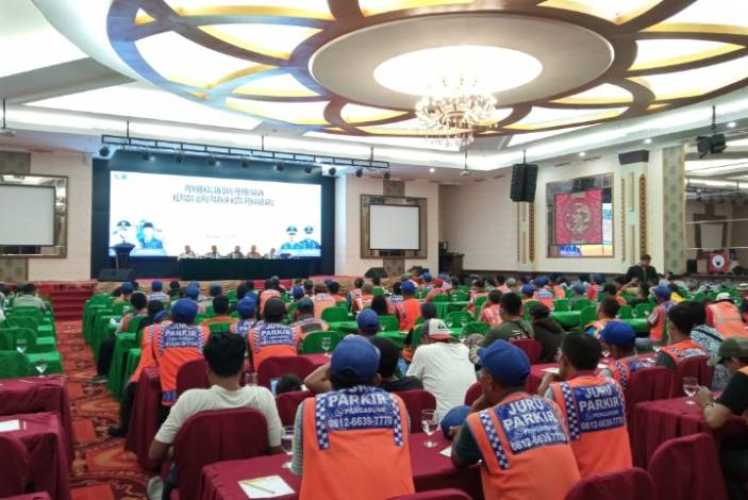 Ratusan Jukir Dapat Pembekalan dan Pembinaan dari Dishub Pekanbaru