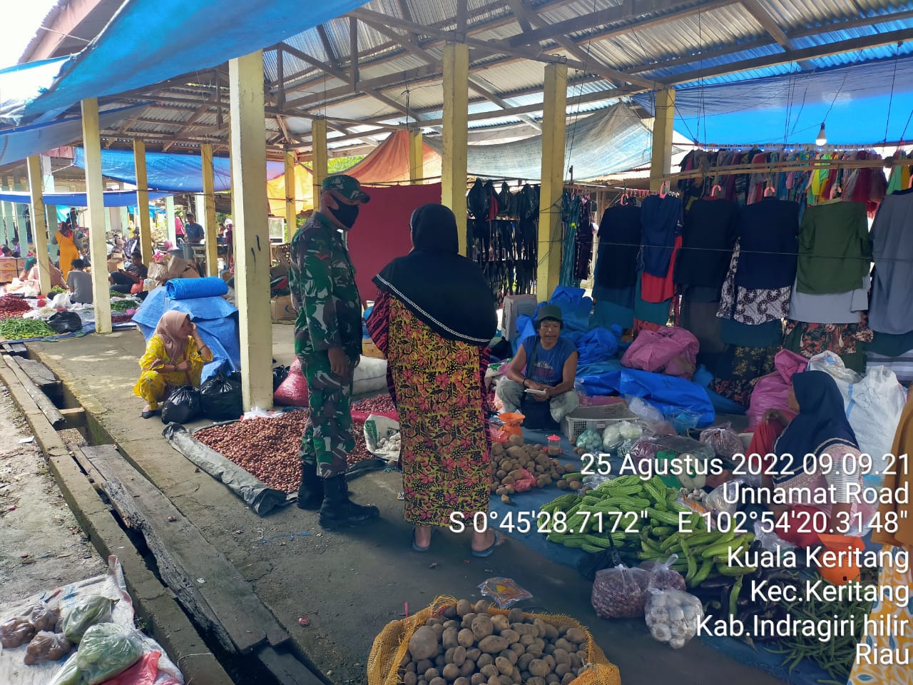 Sosialisasi dan Penegakan Prokes Oleh Personel Koramil 09/Kemuning