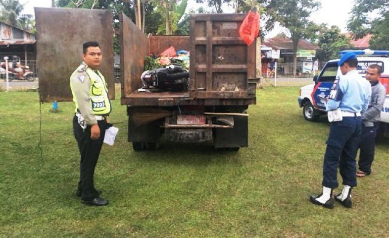 Tabrak Truk Sampah di Pekanbaru, Prajurit TNI AU Tewas