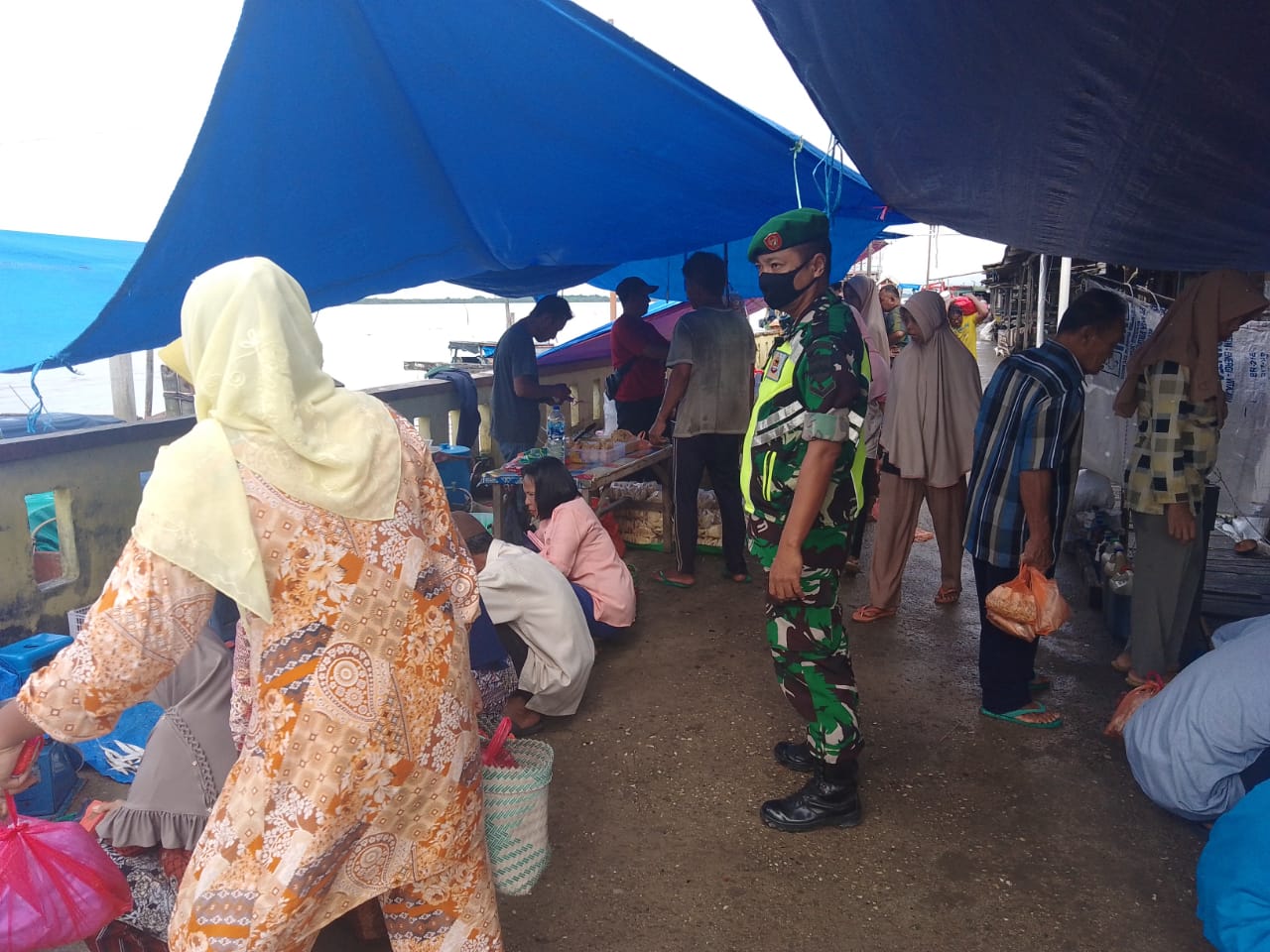 Sosialisasi Penerapan Prokes Bersama Serda Boby Arisandi