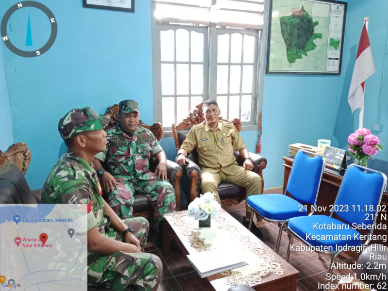 Babinsa Koramil 09/Kmg Bersama Kades dan Staf Desa Jalin Silaturahmi Yang Baik dan Harmonis