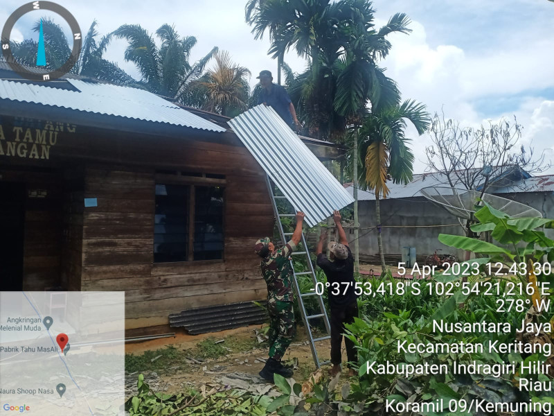 Danramil 09/Kemuning Tinjau Rumah Warga Yang Terkena Musibah