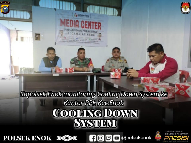 Waspada Penyebaran Informasi Hoaks Jelang Pemilu 2024, Polsek Enok Sambangi Sekretariat PPK