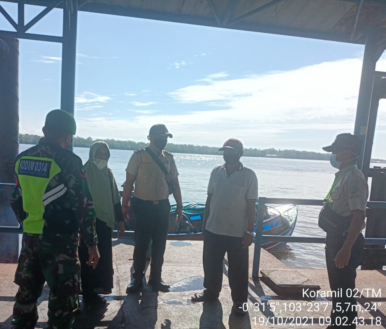 Covid-19 Belum Reda, Koramil 02/Tanah Merah dan Satgas Terus Tegakkan Protkes