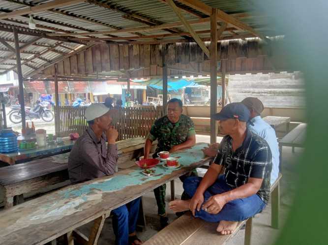 Ketertiban dan Keamanan Desa Rutin Dilakukan Babinsa Koramil 09/Kemuning