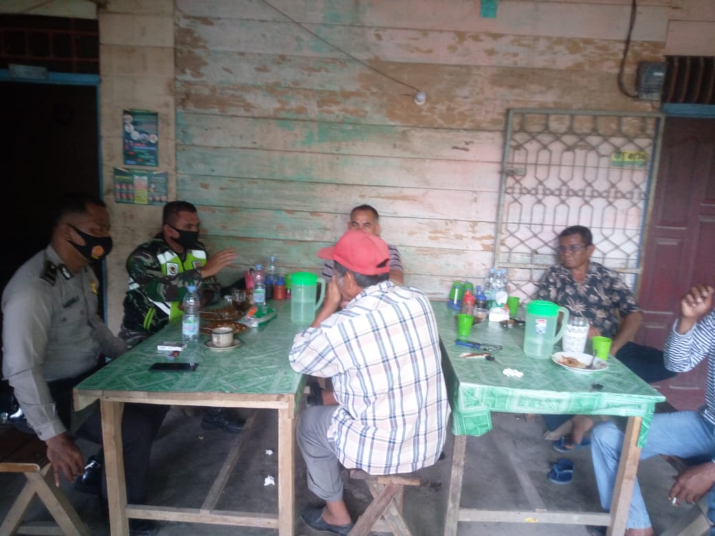 Komsos di Kemuning Tua, Babinsa Sampaikan Hal Ini...