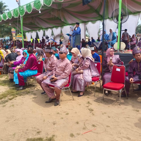 Danramil 03/TPL Dampingi Bupati Inhil Buka MTQ ke-55: Sinergi TNI dan Pemerintah Daerah Perkuat Nilai Agama Danramil 03/TPL Dampingi Bupati Inhil Buka MTQ ke-55: Sinergi TNI dan Pemerintah Daerah Perkuat Nilai Agama