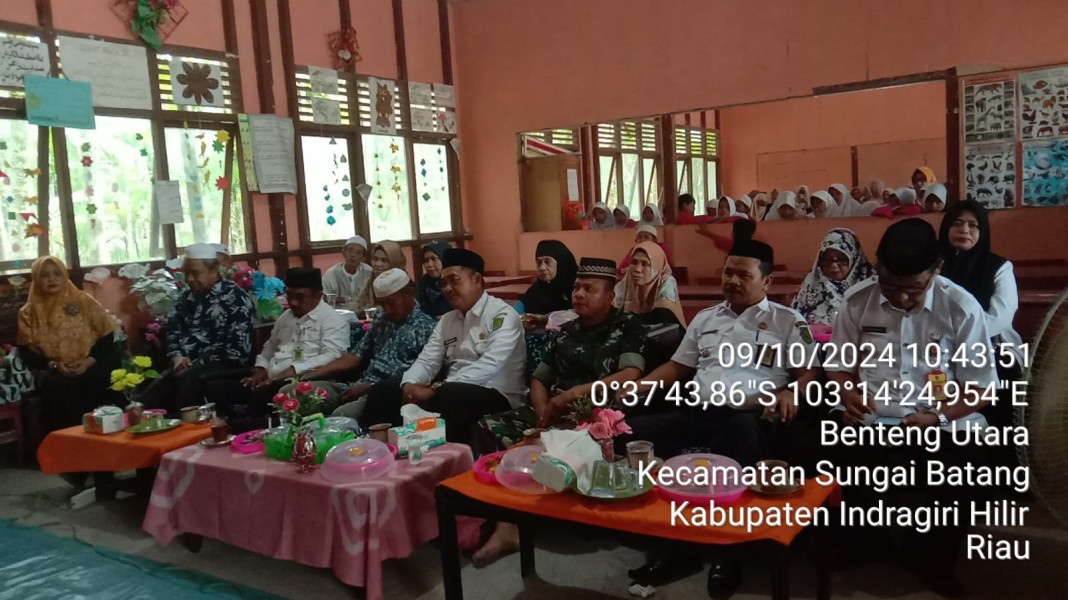 Babinsa Sertu M. Hasan Bersama Masyarakat Giat Laksanakan Komsos Sekaligus Peringatan Maulid Nabi Muhammad SAW