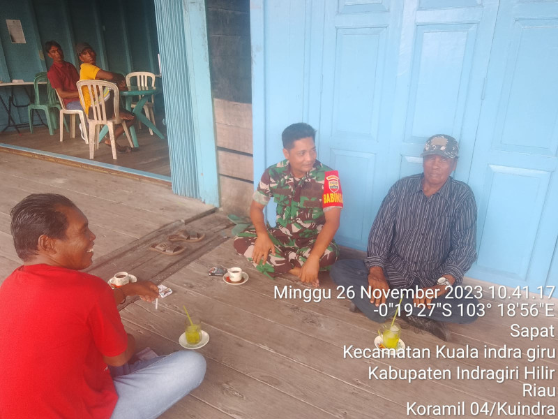 Babinsa Koramil 04/Kuindra Mengajak Masyarakat Untuk Saling Tolong Menolong dan Saling Menghormati Antar Sesama