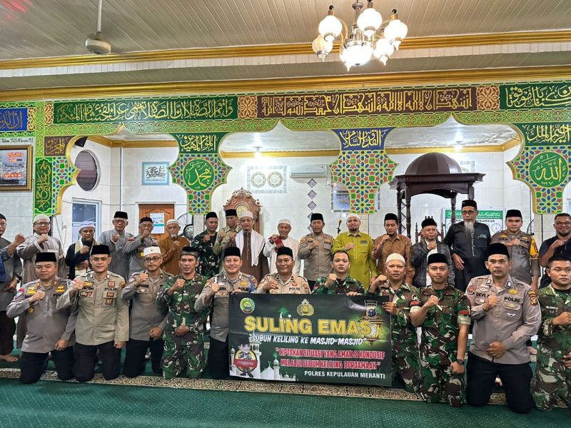 Sinergitas TNI Polri, Polres Kepulauan Meranti Lewat Suling Emas di Mesjid Al Mujahidin Sinergitas TNI Polri, Polres Kepulauan Meranti Lewat Suling Emas di Mesjid Al Mujahidin
