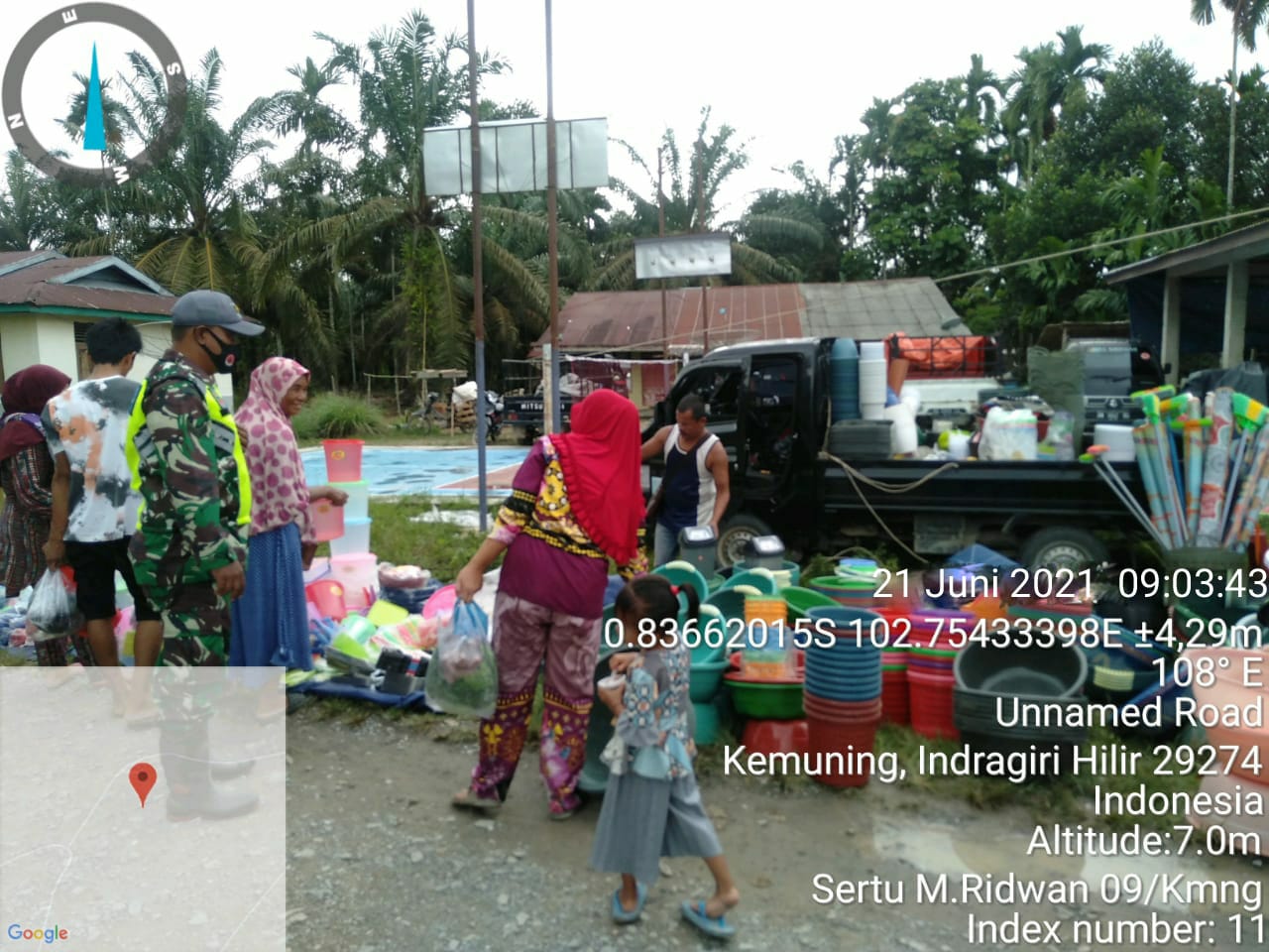 Rutin Lakukan Penegakan Prokes di Desa Sekara, Ini Pesan Sertu M Ridwan