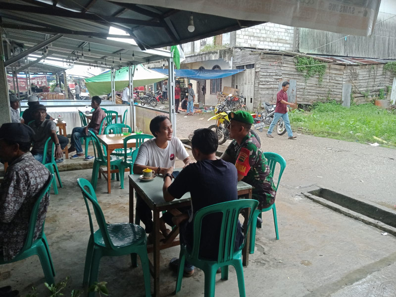 Babinsa Koramil Gelar Komsos, Pinta Pemuda Jauhi Narkoba dan Jangan Sampai Salah Pergaulan