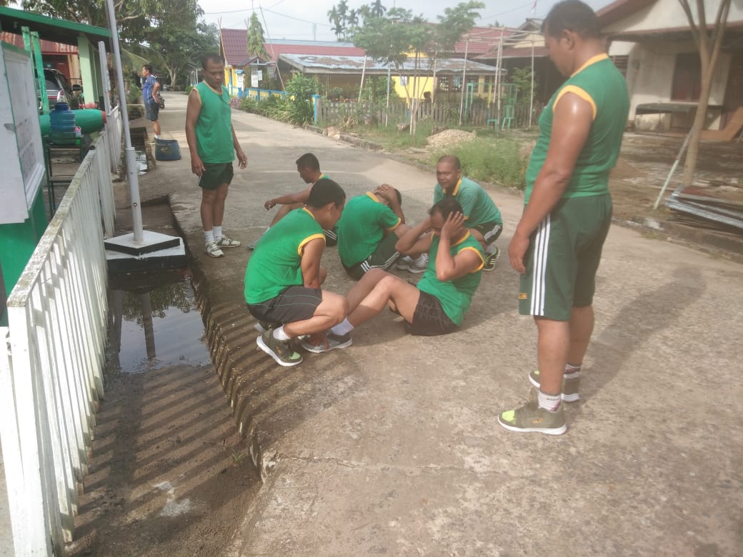 Jaga Kebugaran, Koramil 03/Tempuling Laksanakan Apel Pagi dan Olah Raga Bersama