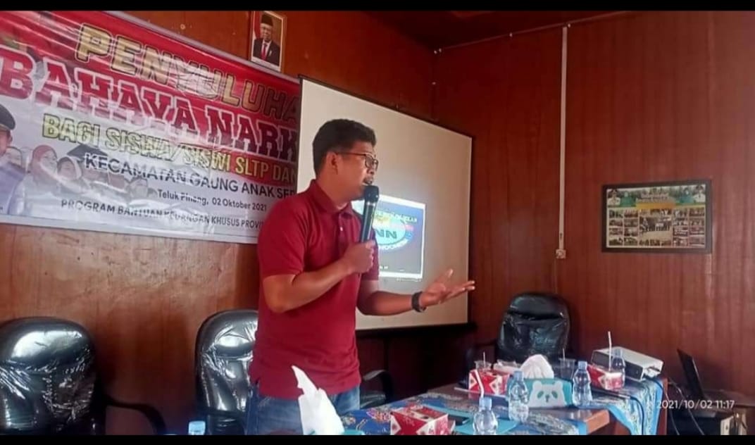 Ketua Harian Pemuda BNN Inhil Berikan Materi Bahaya Narkoba di Kecamatan GAS