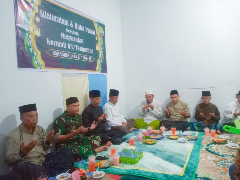 Koramil 03/Tpl Gelar Silaturahmi Dan Buka Puasa Bersama Warga Sekitar