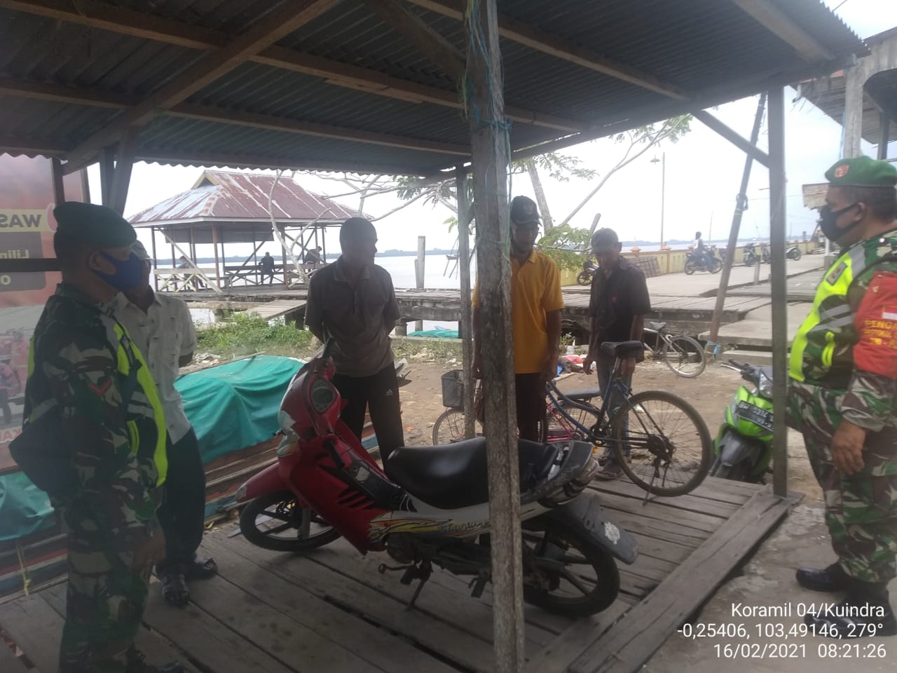 Terus Antisipasi, Koramil 04/Kuindra Kembali Lakukan Penegakan Protkes Terpadu