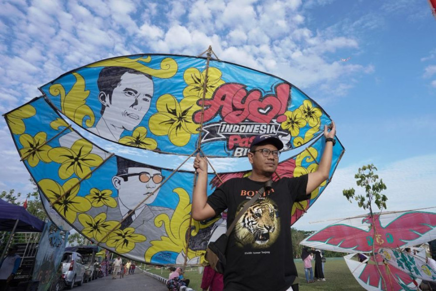 Meriahkan HUT Riau, Disbud Riau Gelar Festival Layang-layang