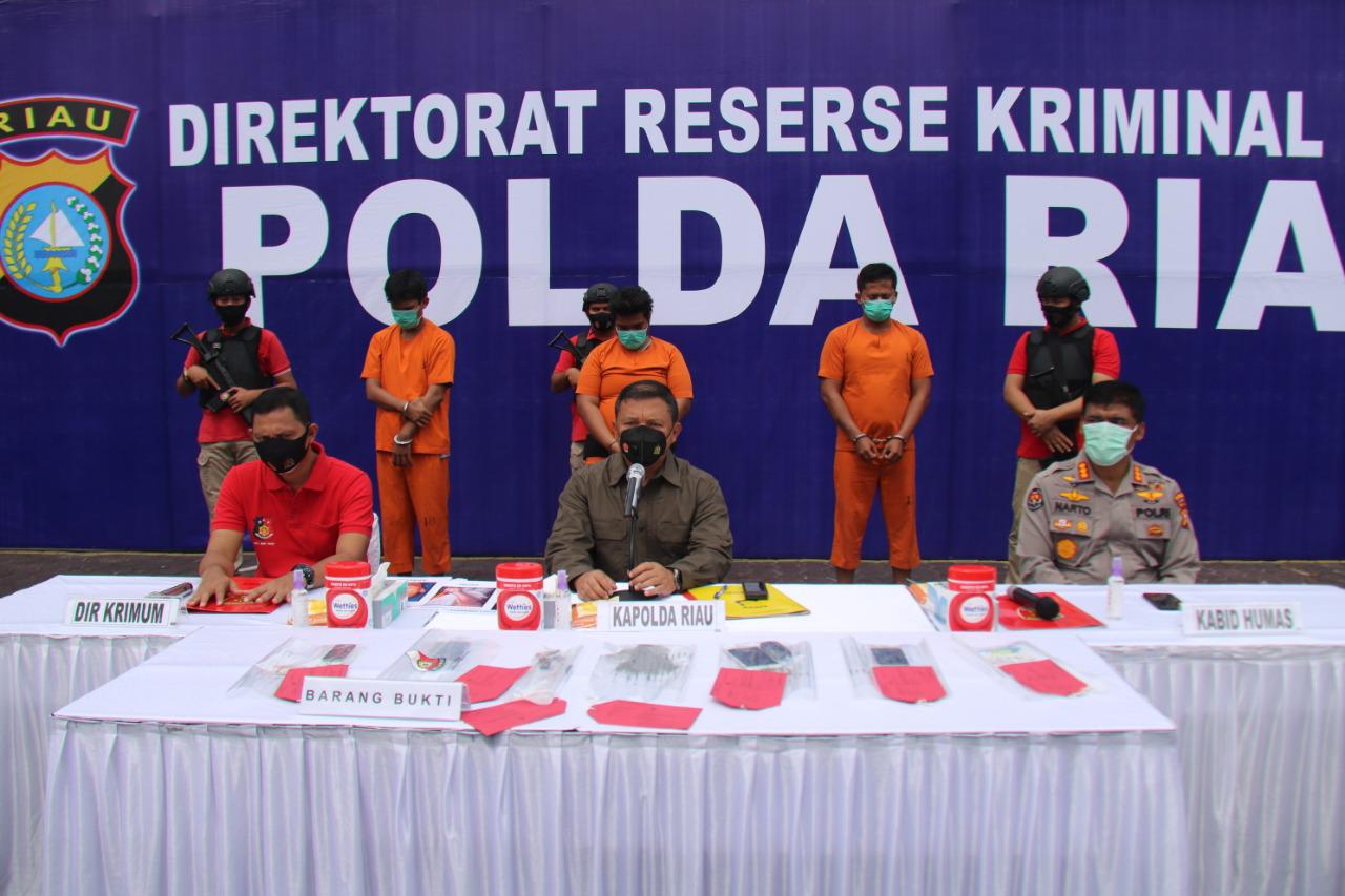 Polda Riau Ungkap Pelaku Pembakaran Kendaraan di Rohul