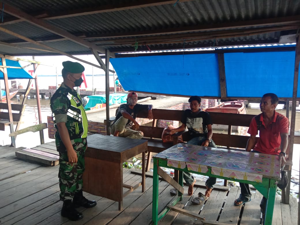 Lakukan Penegakan Disiplin dan Himbauan Penerapan Prokes Oleh Anggota Koramil 04/Kuindra