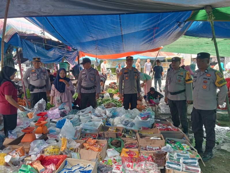 Kapolsek Kempas Patroli dan Sambang Pasar Kilo 8, Wujudkan Kamtibmas Kondusif Jelang Bulan Ramadhan