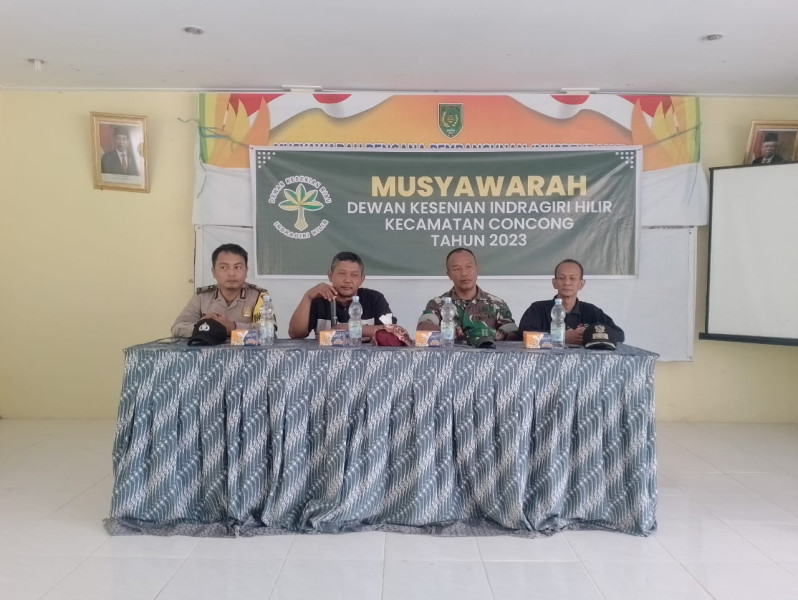 Hadiri Kegiatan Musyawarah Pembentukan Kepengurusan Dewan Kesenian Kecamatan Concong Yang Didampingi Oleh Danpos Concong Pelda Sri Wahyono