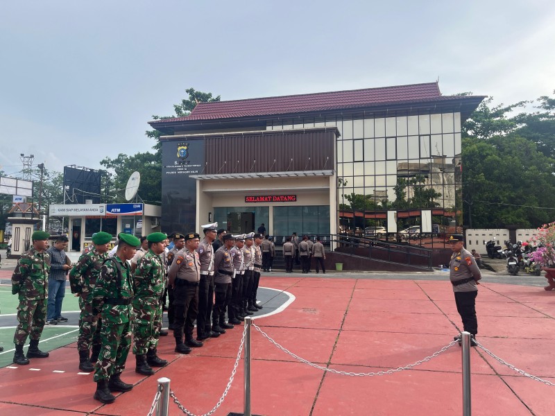 Polres Inhil Bersama TNI Gelar Patroli Gabungan Antisipasi Gangguan Kamtibmas