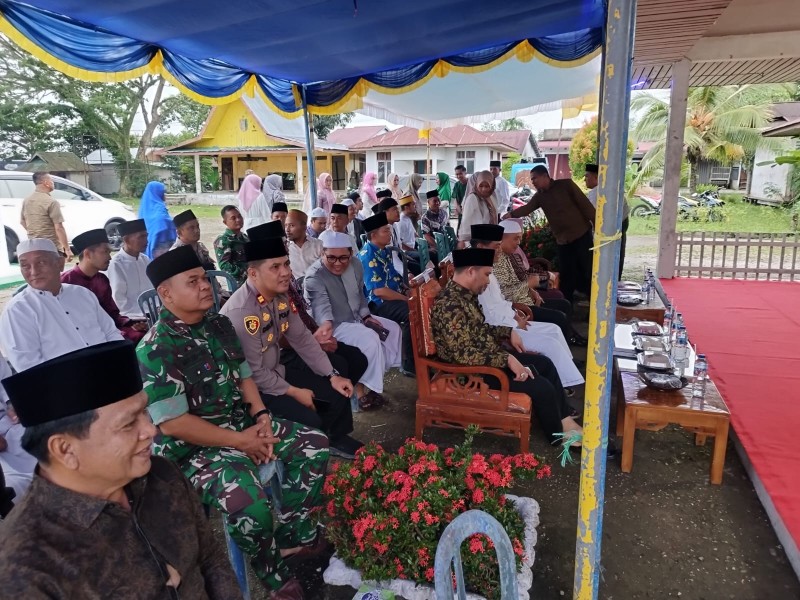 Bersilaturahmi Dan Buka Puasa Bersama, Danramil 03/Tpl Hadiri Undangan Buka Bersama Di Kantor Camat Tempuling