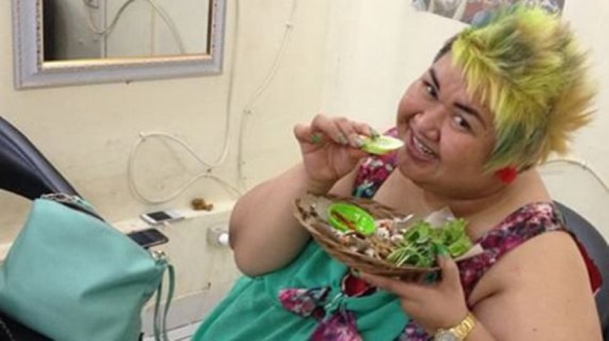 Jenazah Pretty Asmara Dibawa ke Lumajang