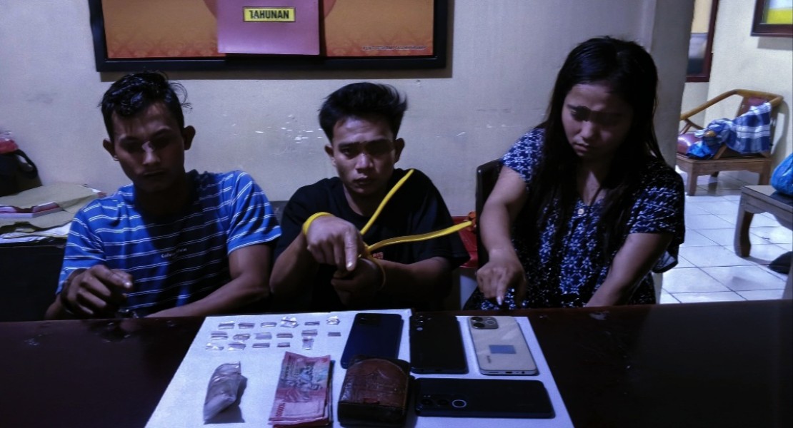 Simpan Sabu Dalam Bra, Gerombolan Pelaku Penyalahgunaan Narkotika Dibekuk Polsek Peranap