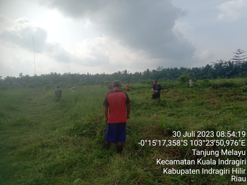 Babinsa Koramil 04/Kuindra Terus Rutin Bergotongroyong Antar Sesama di Wilayah