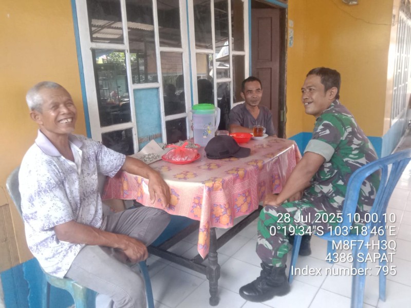 Bukti Nyata Kedekatan TNI dengan Masyarakat, Babinsa Koramil 04/Kuindra Selalu Hadir Disemua Suasana