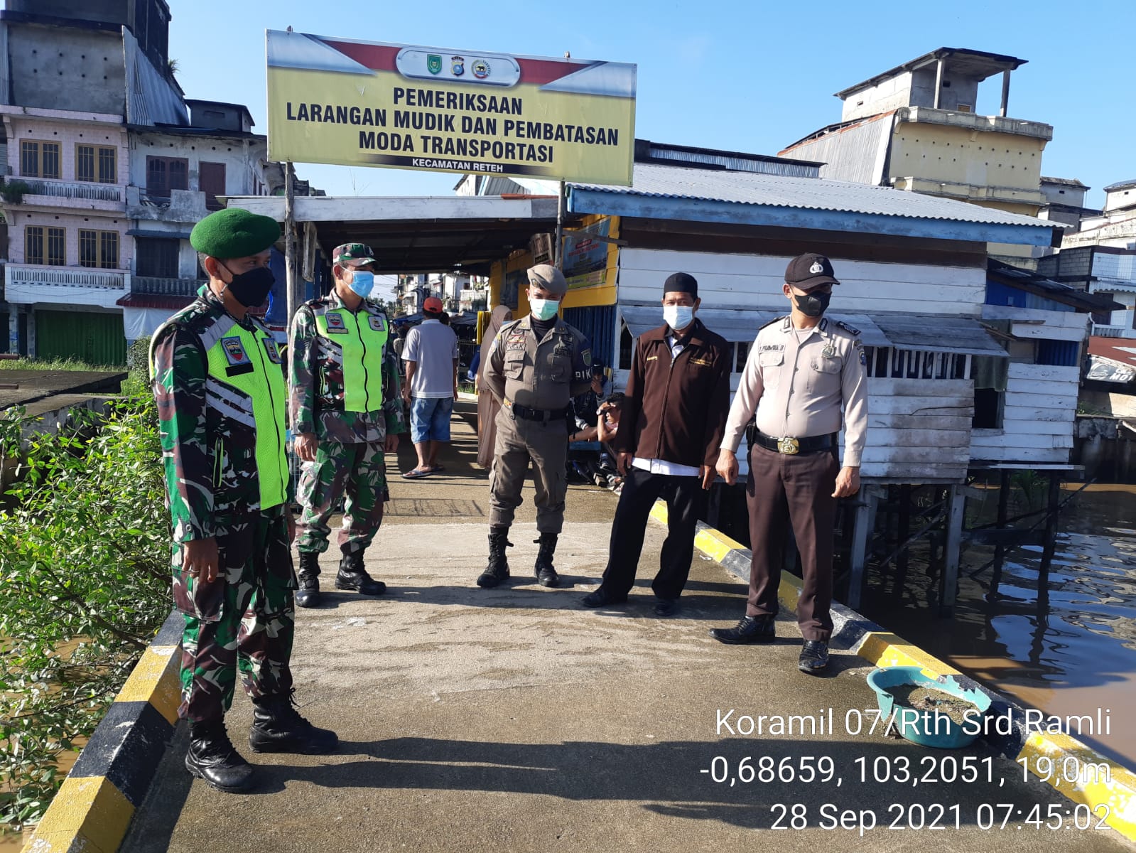 Koramil 07/Reteh dan Satgas Rutin Imbau Masyarakat untuk Selalu Patuhi Protkes