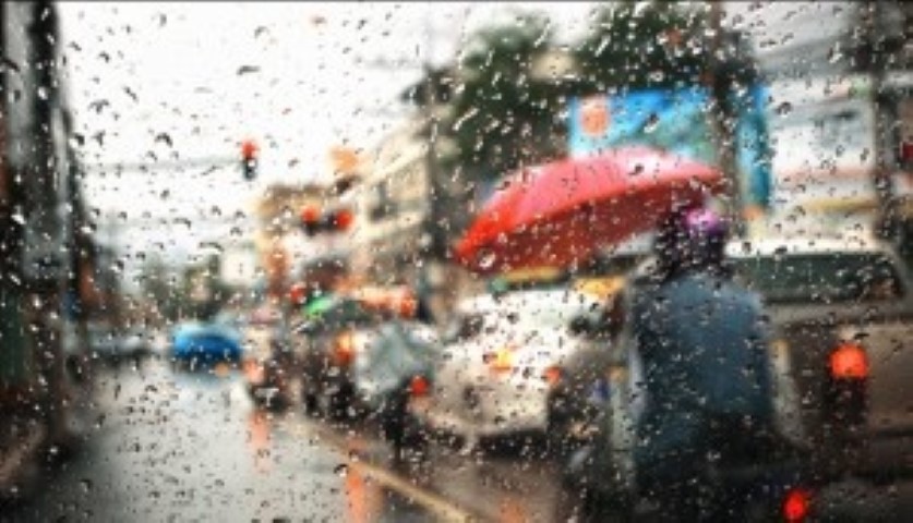 Hujan Petir dan Angin Kencang, Cek Kondisi Cuaca di Riau Hari Ini