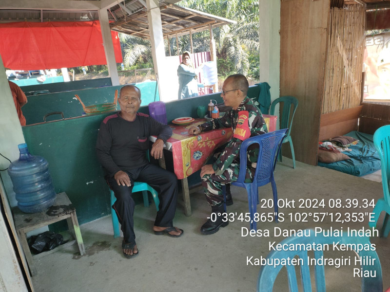 Dalam Menjaga Kondusifitas Wilayah Jelang Pilkada Serentak 2024, Babinsa Koramil 03/Tpl Proaktif Lakukan Komsos Dengan Warga Binaan