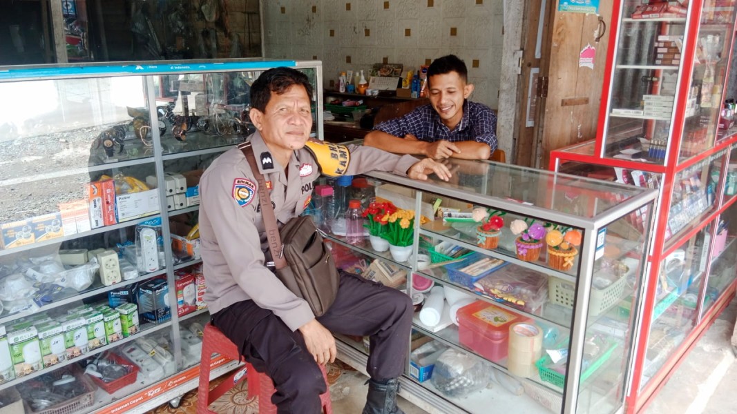 Bhabinkamtibmas Desa Batu Ampar Laksanakan Sambang DDS, Wujud Kepedulian Polri
