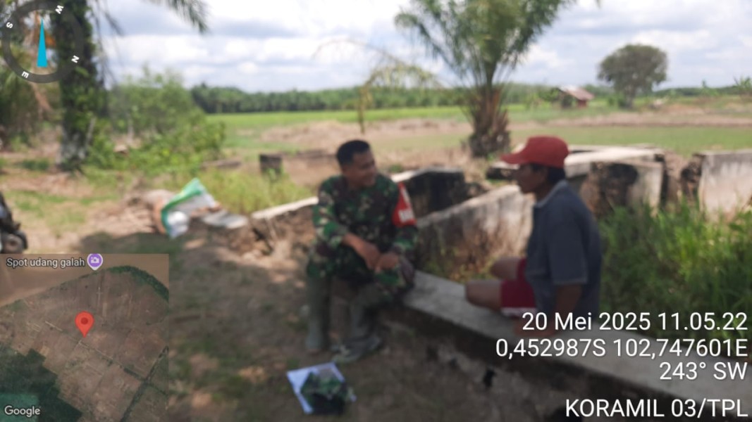 Sinergi TNI dan Masyarakat, Babinsa Koramil 03/Tempuling Jalin Kemitraan dengan Petani