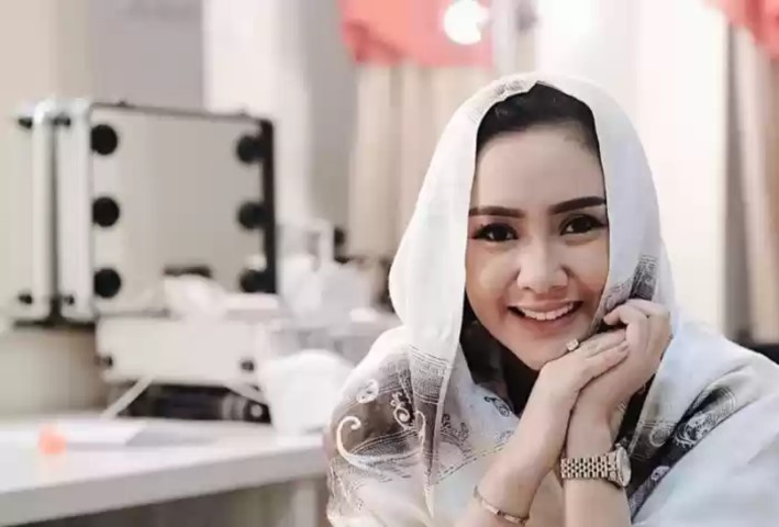 Batal Menikah, Cita Citata Dapat Dukungan Sahabat