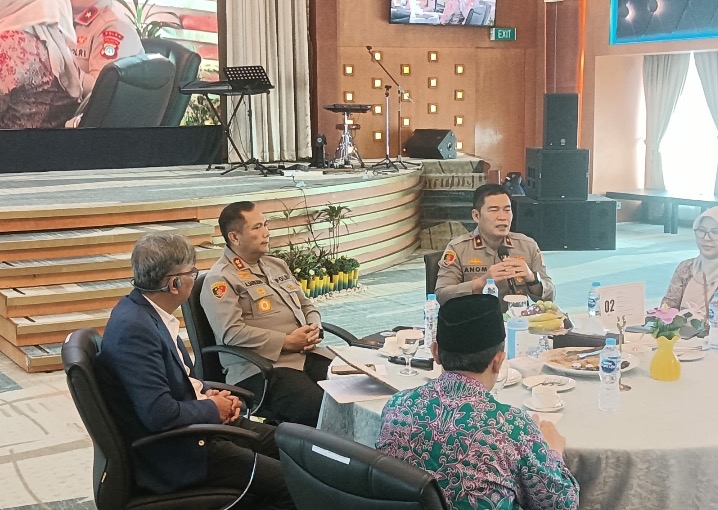 Wakapolda Kepri, Menjadi Moderator dan  Pematik Diskusi Terkait Isu Nasional Terkini