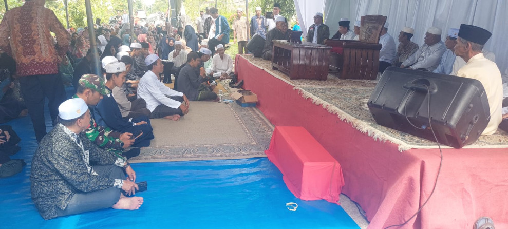 Dekatkan Diri Dengan Ulama dan Warga Babinsa Hadiri Peringatan Maulid Nabi Muhammad SAW di Wilayah Binaan