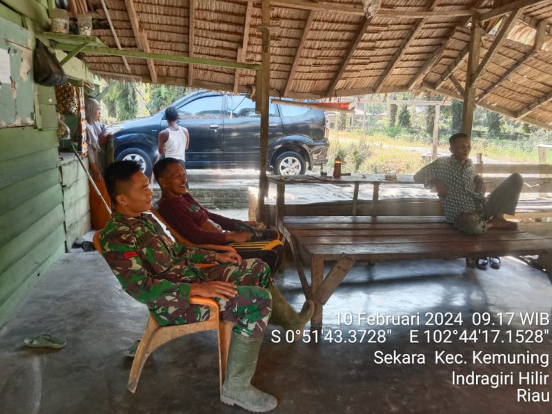 Babinsa Koramil 09/Kmg Jalin Kerjasama dan Hubungan Baik Antar Sesama