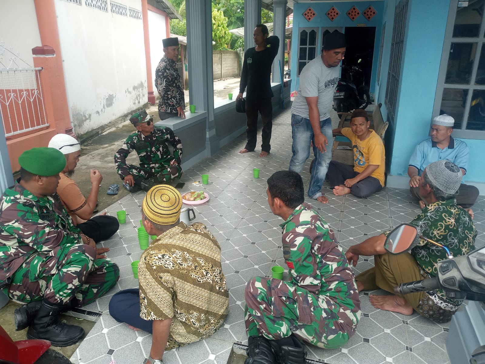 Danramil 03/Tempuling Komsos dengan Tokoh Agama dan tokoh masyarakat