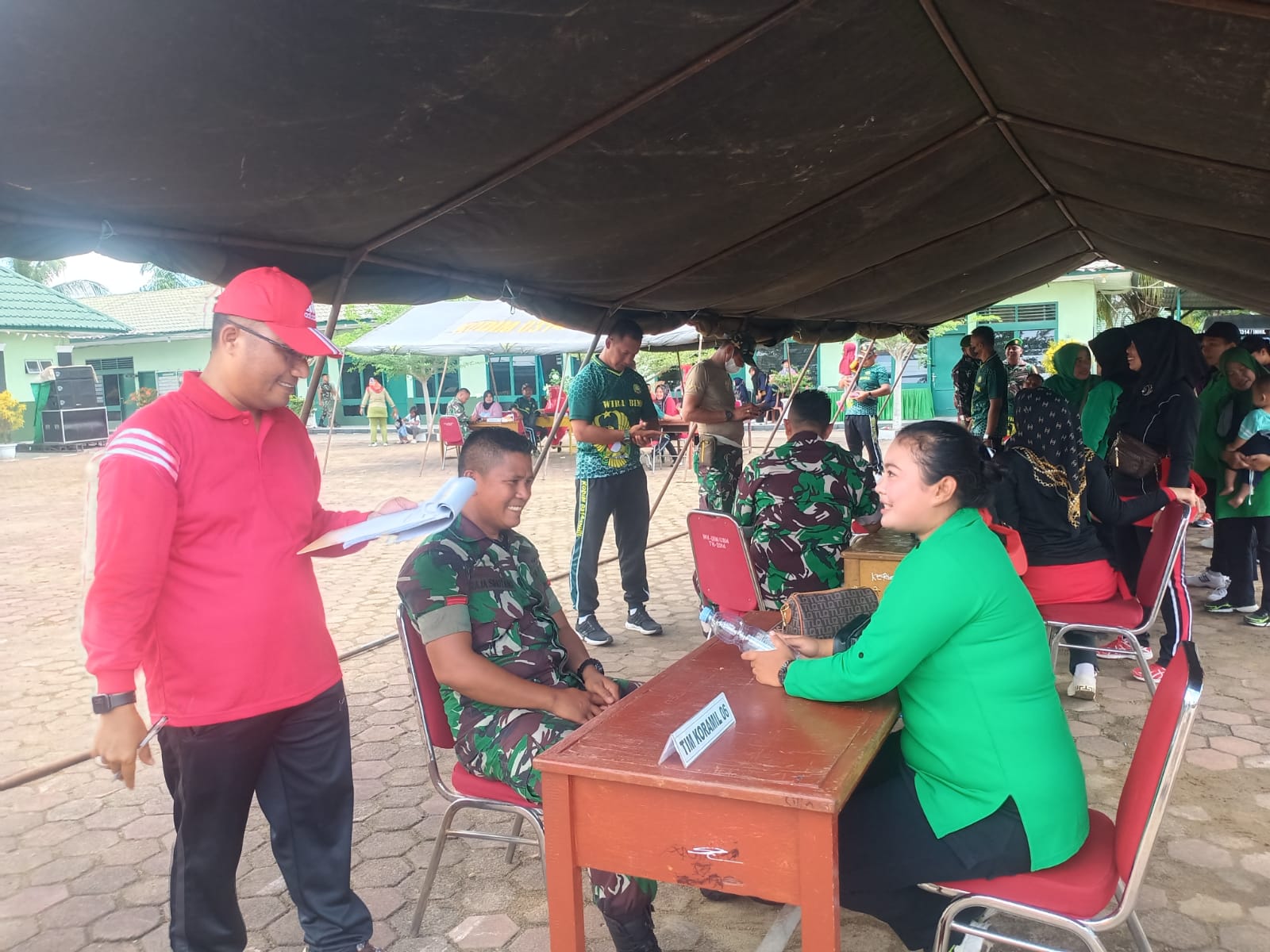 Dalam Memeriahkan HUT RI ke 77, Personil Kodim 0314/Inhil Masih Menggelar Berbagai Perlombaan