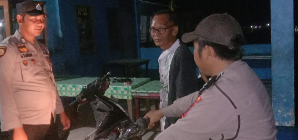 Personil Polsek Gaung Rutin Laksanakan Kegiatan Patroli Roda 2 di Kelurahan Kuala Lahang Antisipasi Tindak Kriminal