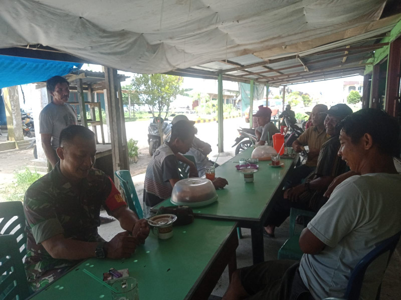 Babinsa Serda Johansah Ajak Masyarakat Untuk Sukseskan Pilkada 2024