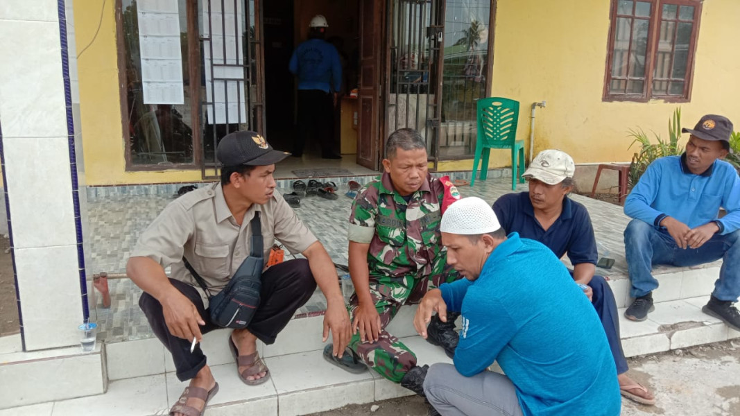 Memeriahkan Tahun Baru Islam, Babinsa Koramil 03/Tempuling Ajak Masyarakat Lakukan Persiapan Dalam Menyambut 1 Muharram