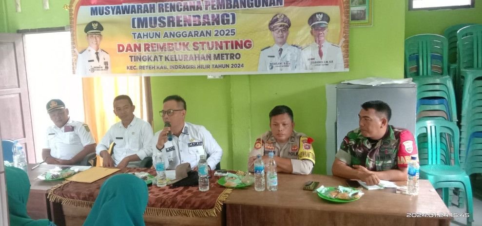 Tingkatkan Kemajuan di Desa, Babinsa Metro Sertu Bendri Ikuti Musrembangdes dan Rembuk Stunting