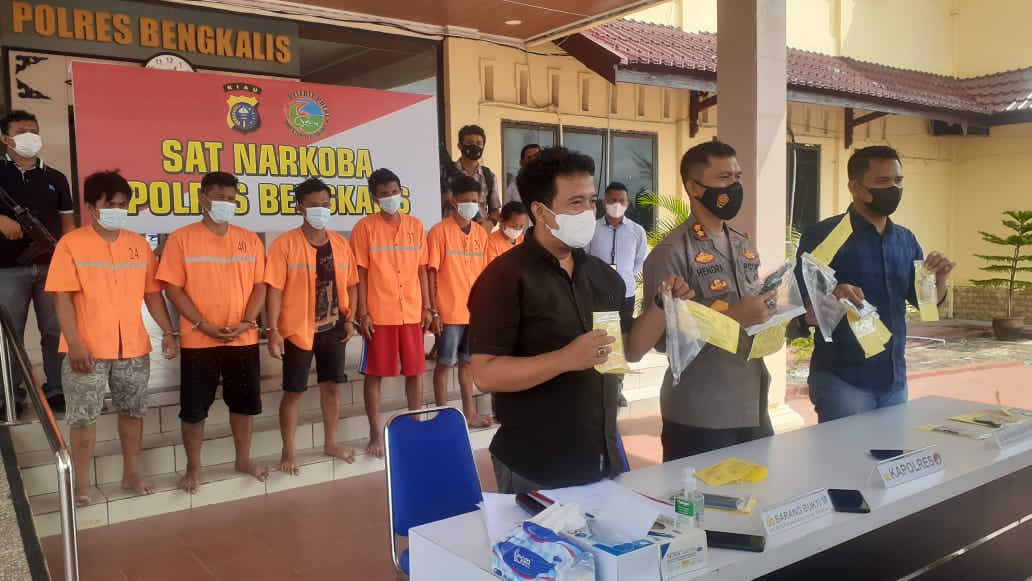 Miliki sabu dan Senpi, 6 Pelaku Nginep Di Balik Jeruji Besi Polres Bengkalis