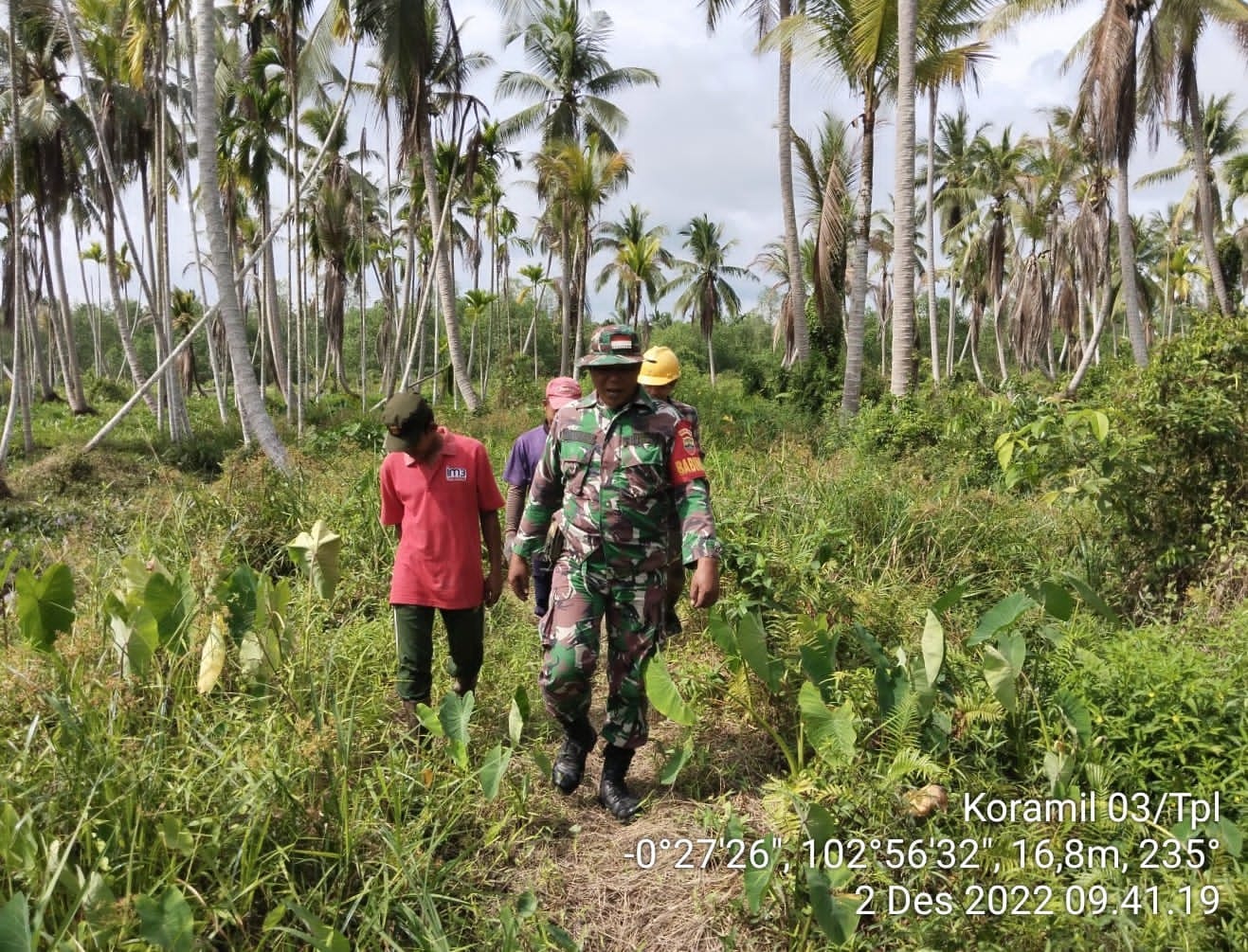 Babinsa Sungai Ara Koramil 03/Tpl Terus Ajak Warga Lakukan Patroli Dan Cegah Karhutla