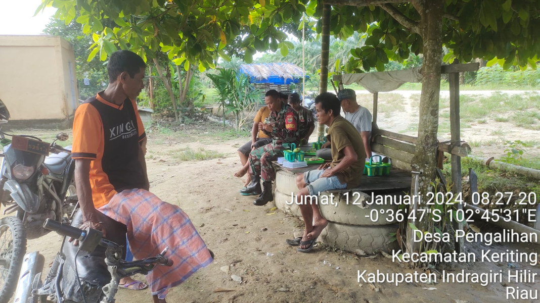 Giat Lakukan Syukuran Paret, Babinsa Koramil 09/Kmg Jalin Silaturrahmi Yang Erat